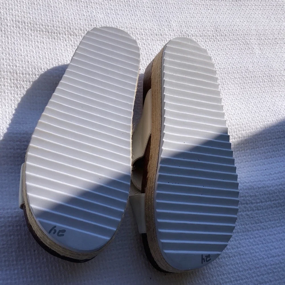 Gianni Bini White and Tan Espadrille Slides SIZE:8,5